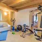 Lord House, A Fenced Garden & Pool Villa, Ideal For Groups *