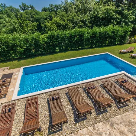 度假居 Lord House, A Fenced Garden & Pool Villa, Ideal For Groups *